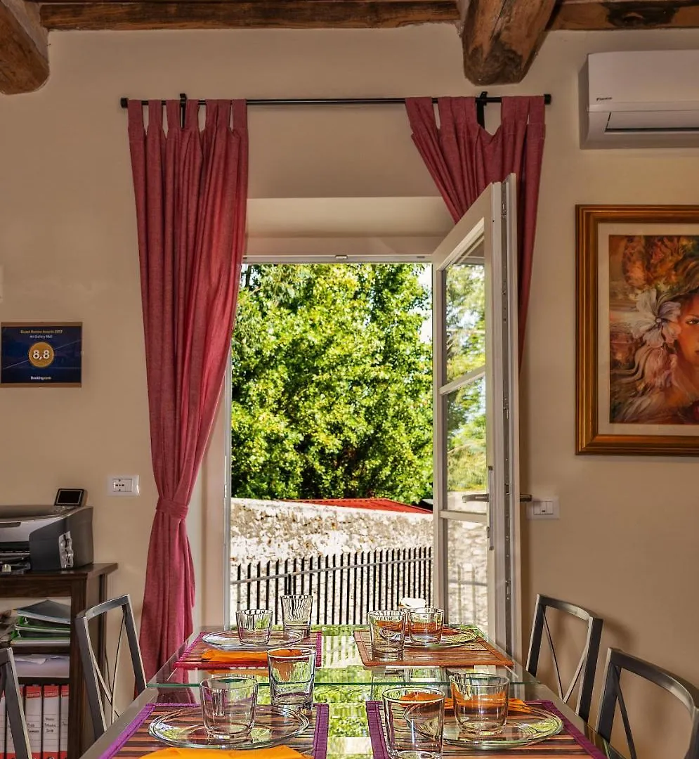 *** Bed & Breakfast Art Gallery B&B Vorno Italy